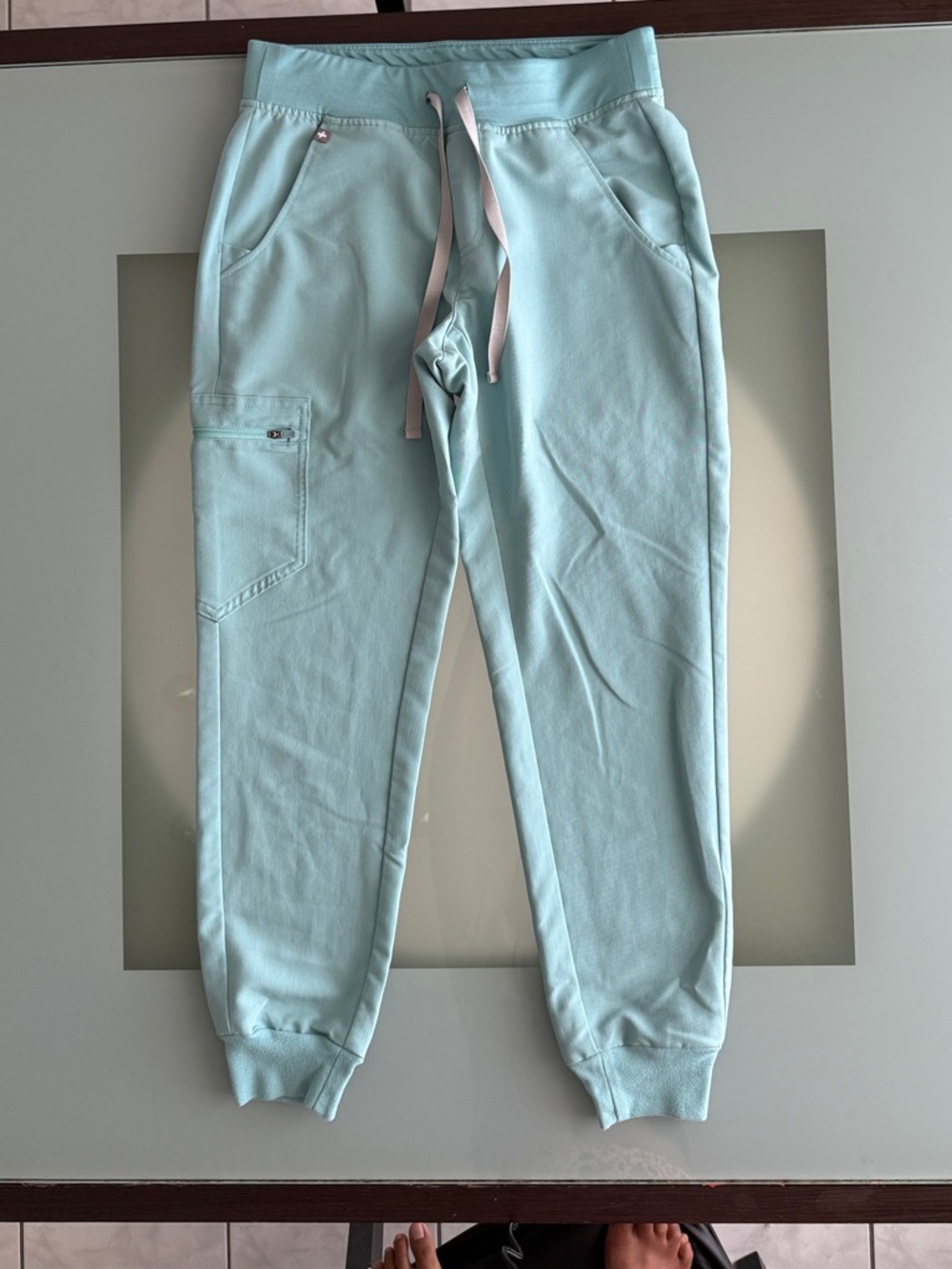FIGS Women's Uniform Scrub Set XXS/XSP in Sea Glass - Picture 6 of 9